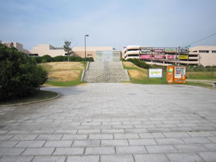img03